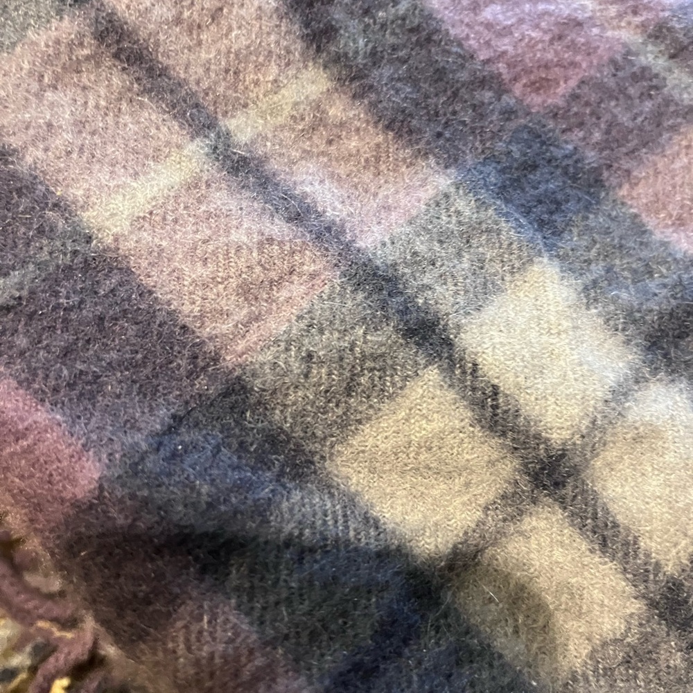 Plaid 100% Cashmere Scarf with Fringe - Picture 3 of 3